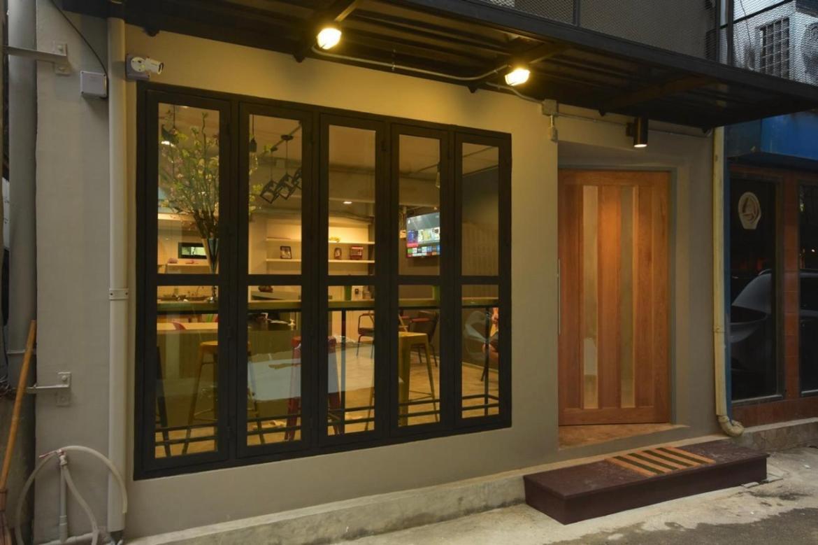 Bangkok Silom Chat Box Hostel Exterior foto